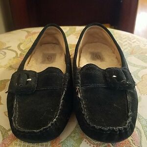 Ugg slippers 